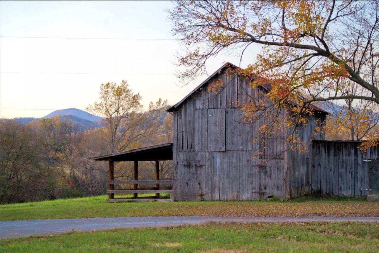 Red Hill Bed And Breakfast Lovingston Exterior photo